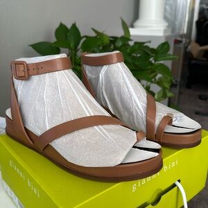 Gianni Bini Sandals